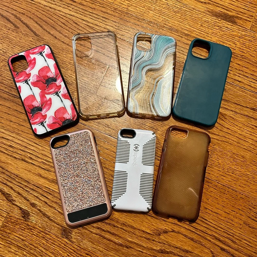 iPhone cases - Picture 1 of 2